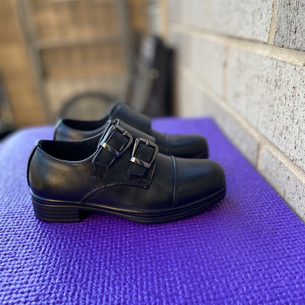 DEER STAGS DRESS SHOES